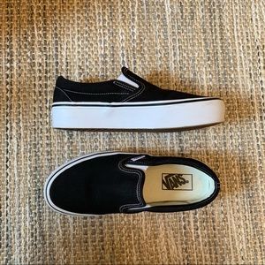 Vans Slip On Platform Shoes in Black